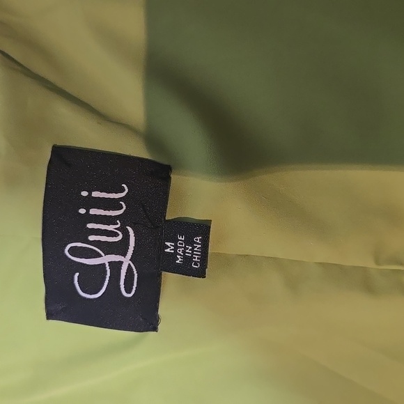 Luii Bright Green Puffer Vest - Picture 12 of 12